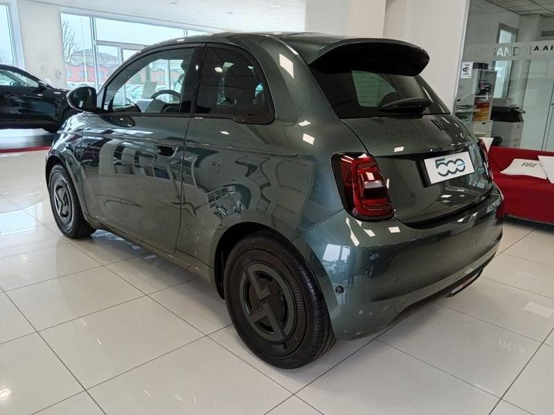 FIAT 500 Electric Elettrica Giorgio Armani 118cv