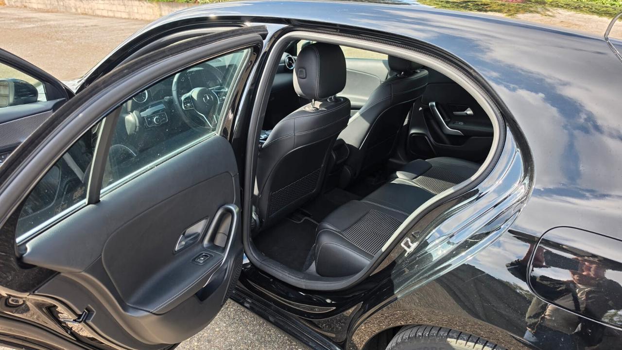Mercedes-benz A 180 d Automatic Premium