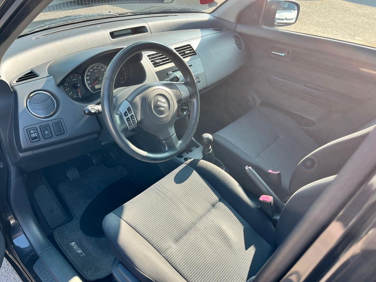 Suzuki Swift 1.3 4x4 5p. GL