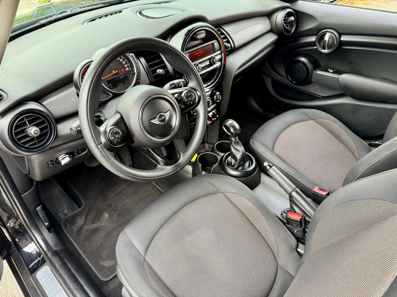 MINI Cooper 1.5BENZINA / AUTOMATICO 5PT 147.000