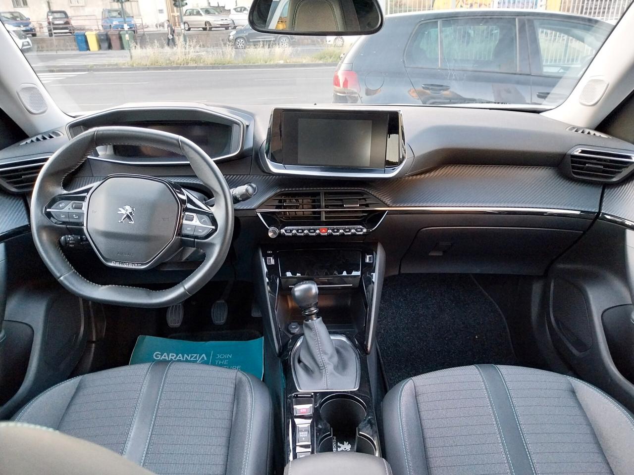PEUGEOT 2008 1.2 BENZINA ALLURE 2022