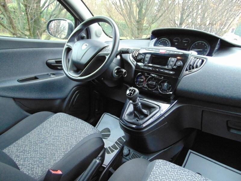 LANCIA Ypsilon 3ª serie Ypsilon 1.2 69 CV 5 po...