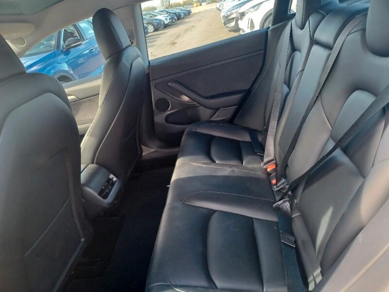 Tesla Model 3 RWD