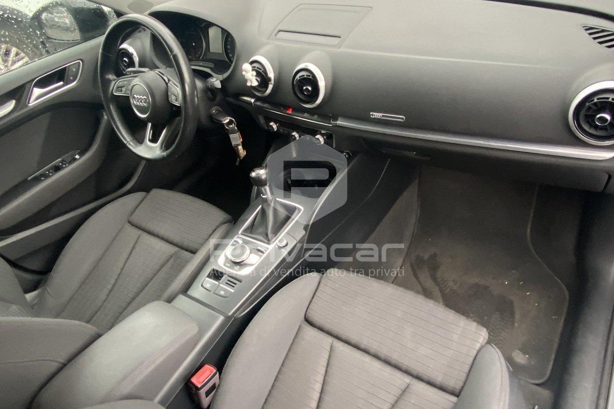 AUDI A3 SPB 1.6 TDI 116 CV Design