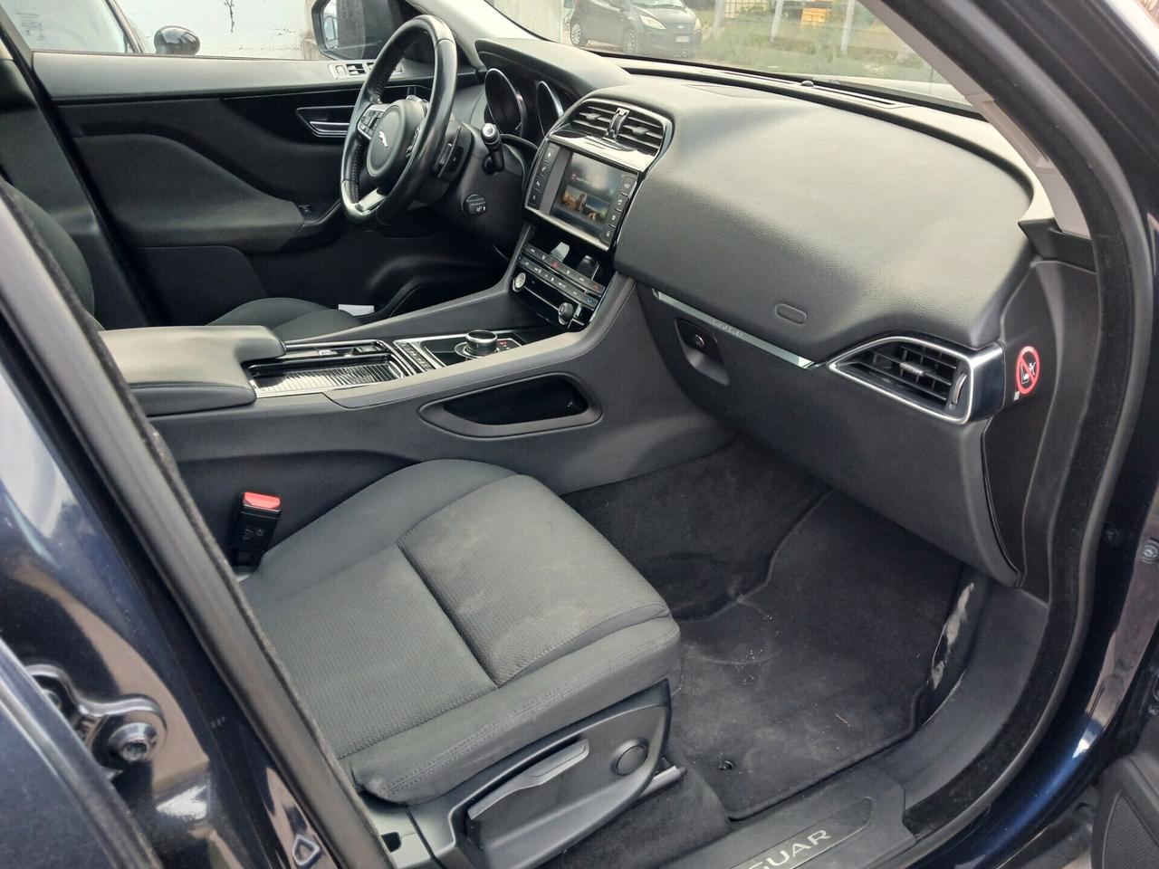 Jaguar F-Pace 2.0 D 240 CV AWD aut. Pure