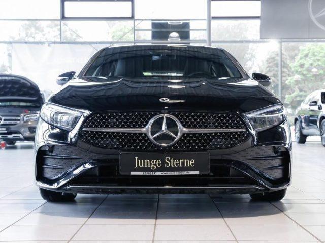 MERCEDES-BENZ A 180 Automatic 4p. AMG Line Premium Plus