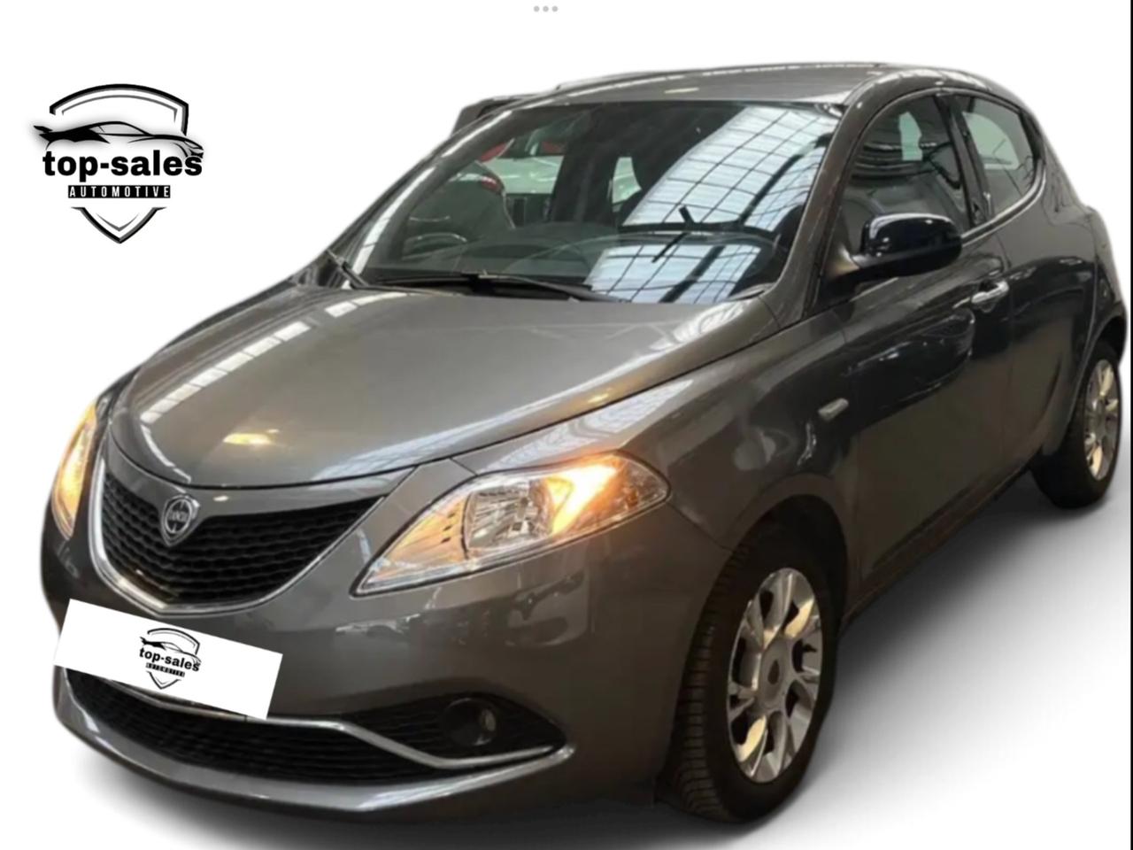 Lancia Ypsilon 1.2 69 CV 5 porte Platinum Si Neopatentati