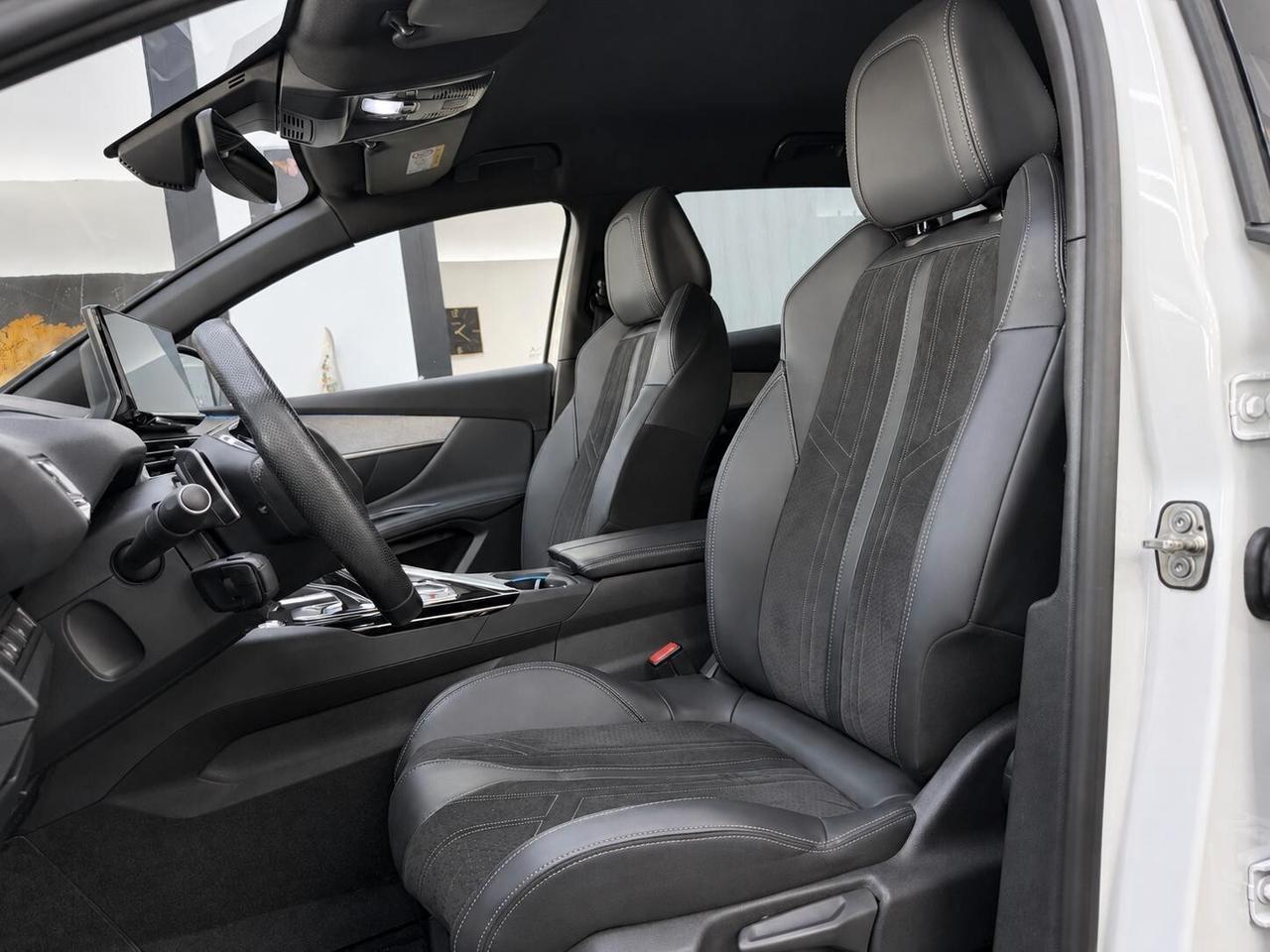 Peugeot 3008 BlueHDi 1.5 Diesel 130 cv S&S EAT8 GT