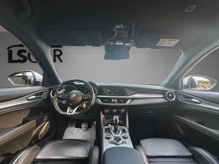 ALFA ROMEO STELVIO VELOCE 210CV - OFFERTA FINO AL 31 DICEMBRE