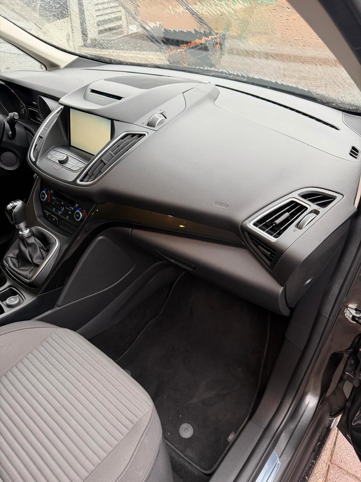 Ford C-Max 1.0 EcoBoost 125CV Titanium