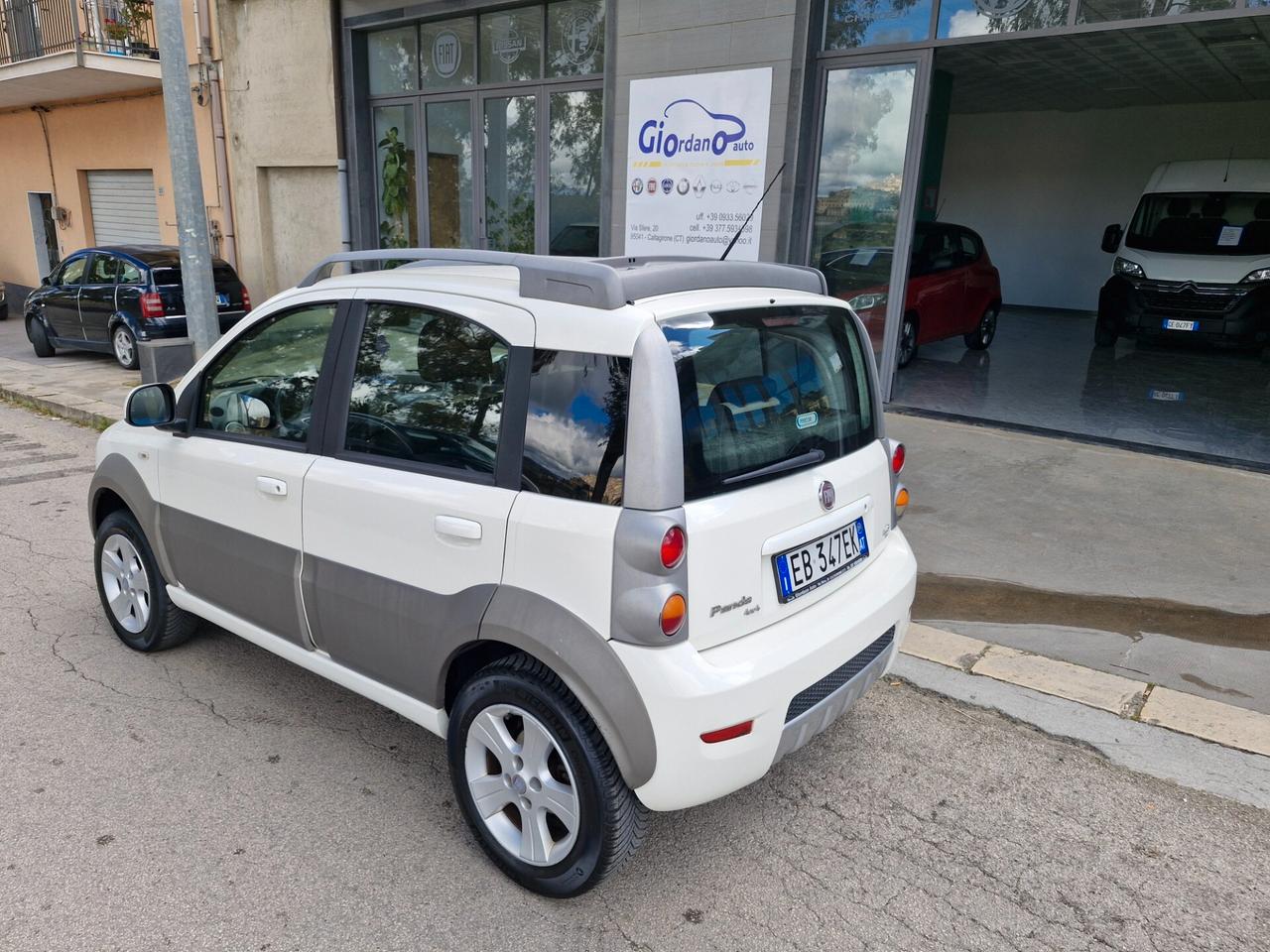 Fiat Panda 1.3 MJT 16V DPF 4x4 Climbing