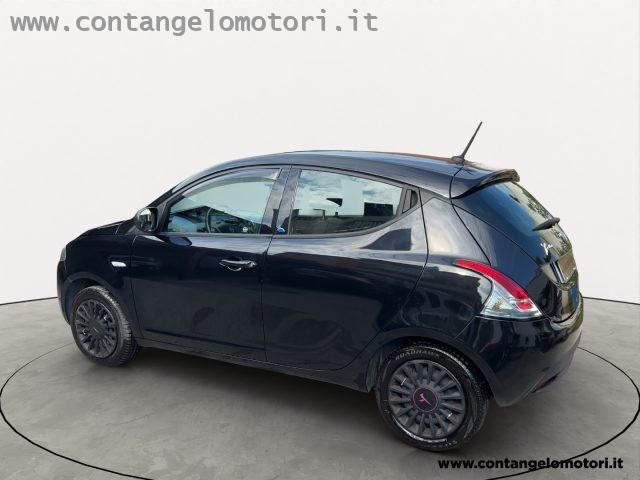 LANCIA Ypsilon 1.2 69 CV 5 porte S&S Black and Noir