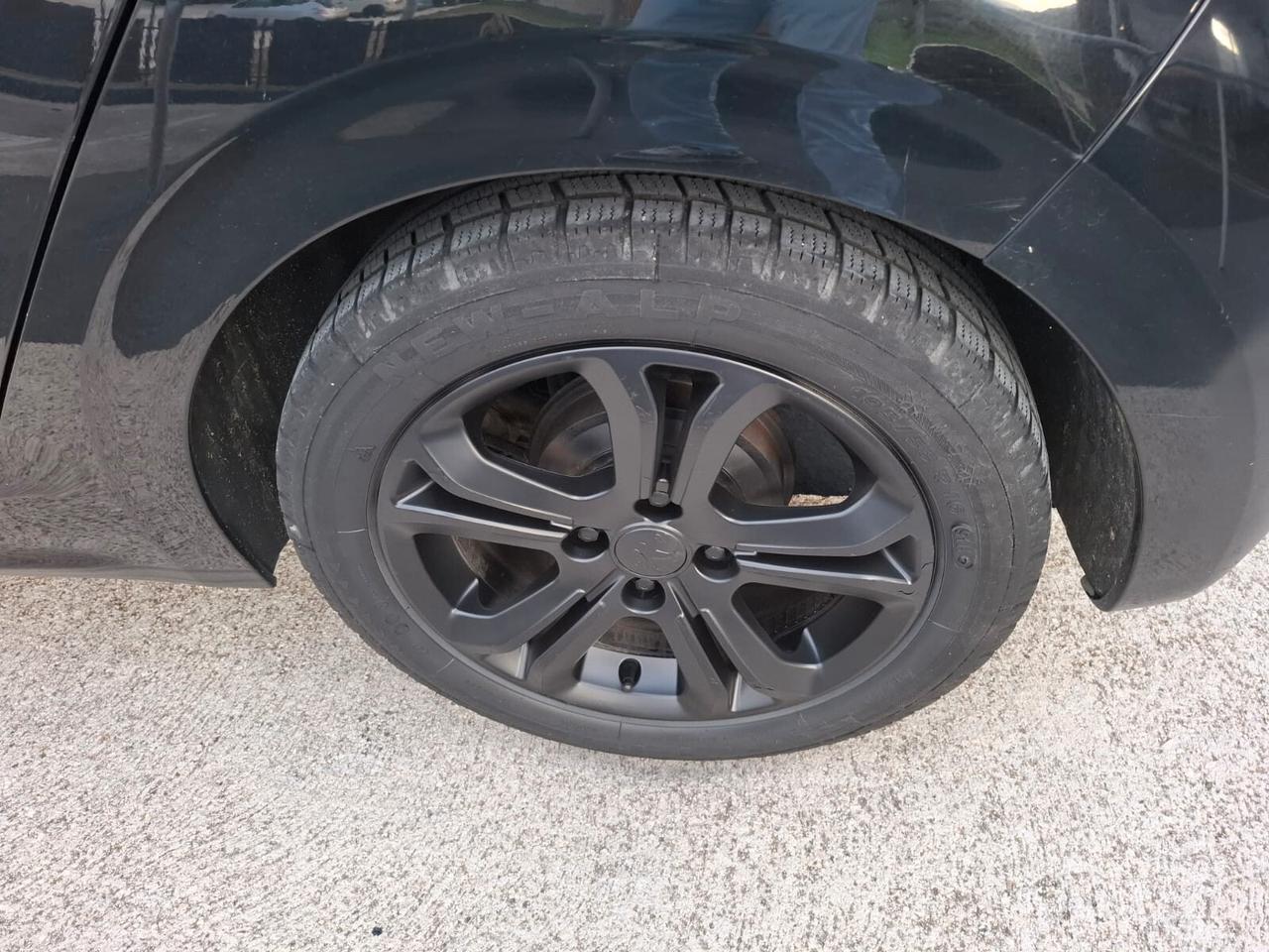 PEUGEOT 208 1.4 DIESEL 68 CV ALLURE