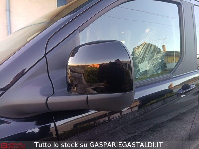 Ford Tourneo Custom Tourneo Custom 320 2.0 EcoBlue 170CV aut. PL Titanium 9 posti