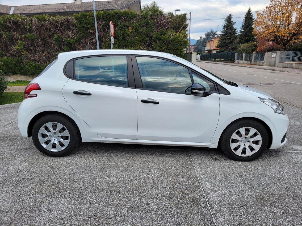 Peugeot 208 1.6 BlueHDi 75cv Active NEOPATENTATI AUTOCARRO 2 POSTI