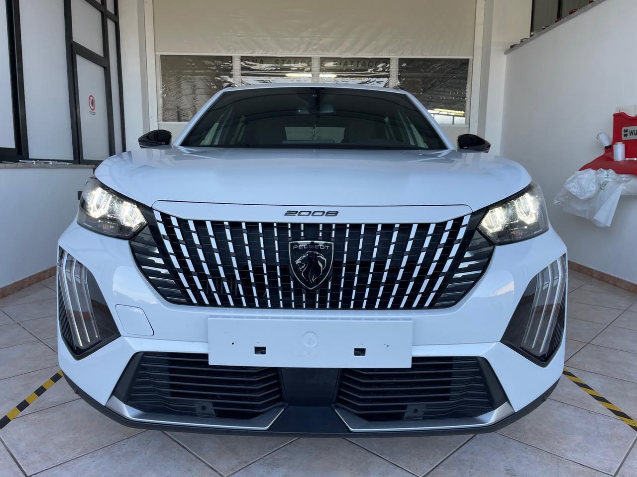 Peugeot 2008 1.2 100cv Allure NO VINCOLO DI FINANZIAMENTO