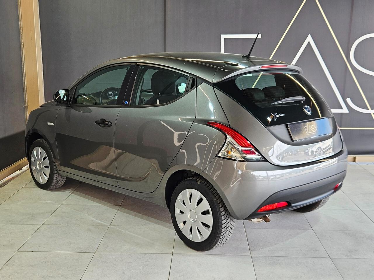 Lancia Ypsilon 1.2 ecochic Gpl 69cv