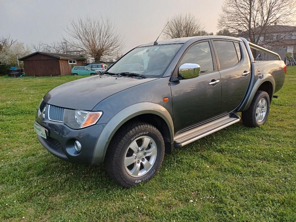 Mitsubishi L200 2.5 DI-D 136 Cv Double Cab Pick-Up