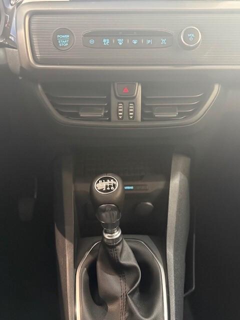 Ford Tourneo Courier 1.0 EcoBoost Titanium