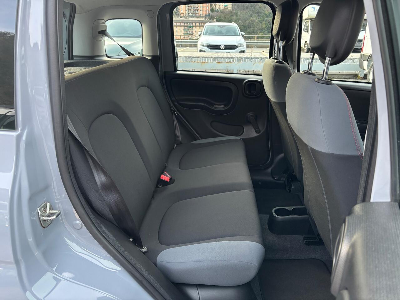 FIAT PANDA 1.0 BENZINA/HYBRID 70cv NEOPATENTATI 2021