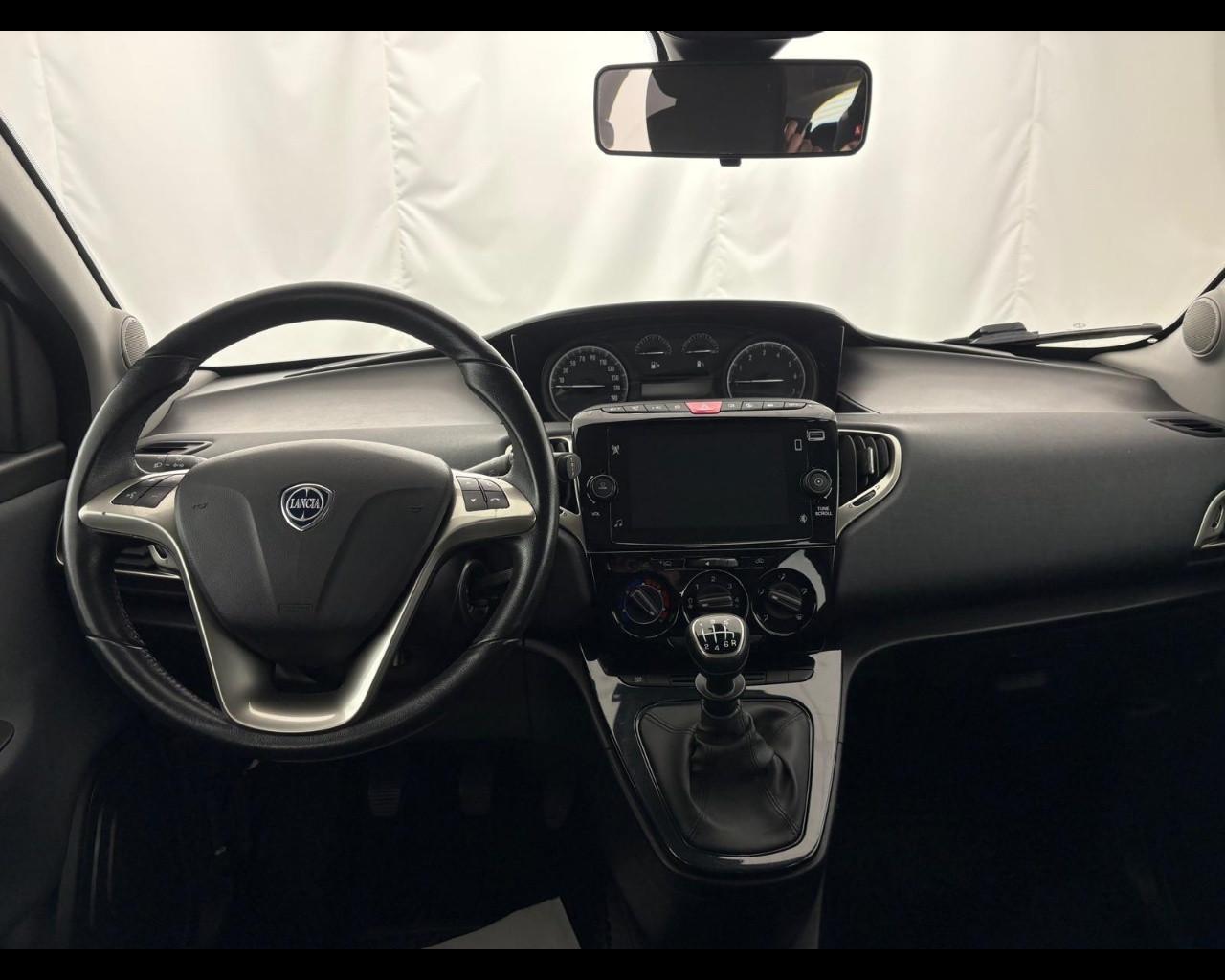 LANCIA Ypsilon 1.0 firefly hybrid Gold s&s 70cv 5p.ti