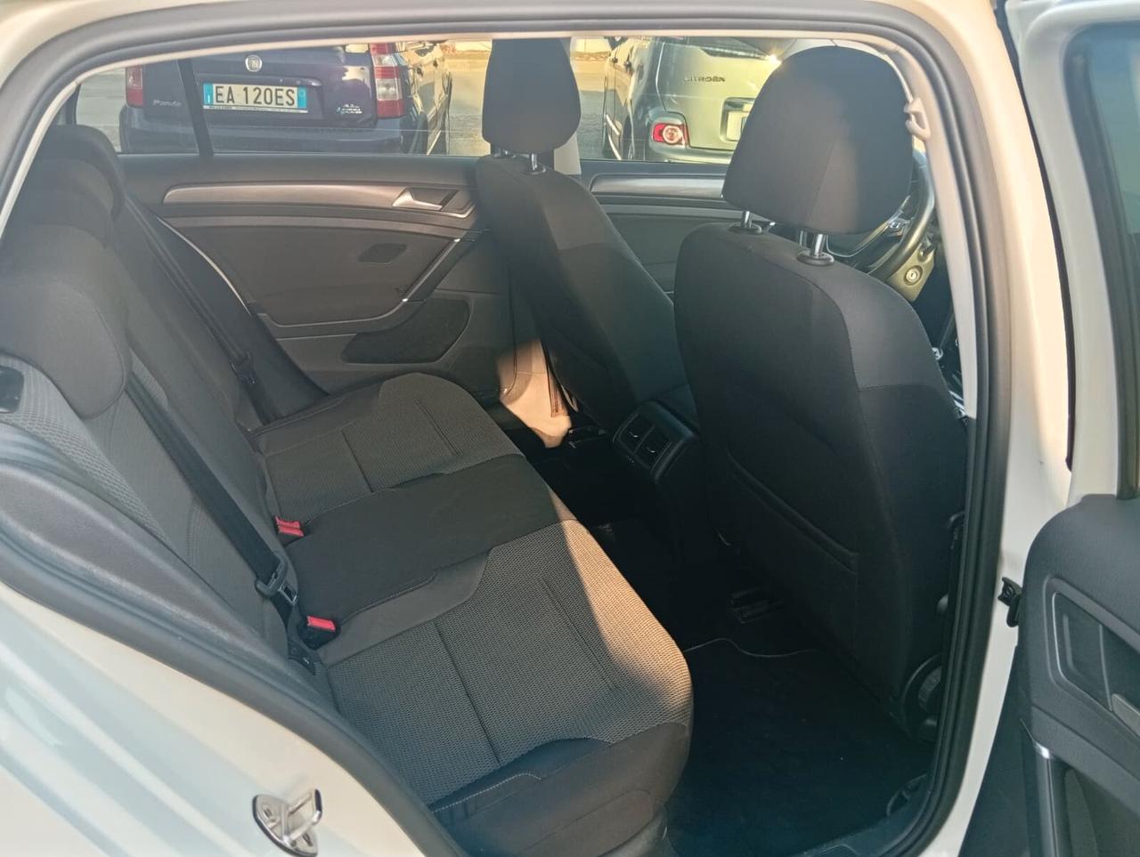 Volkswagen Golf 1.6cc diesel 12 mesi garanzia-2018