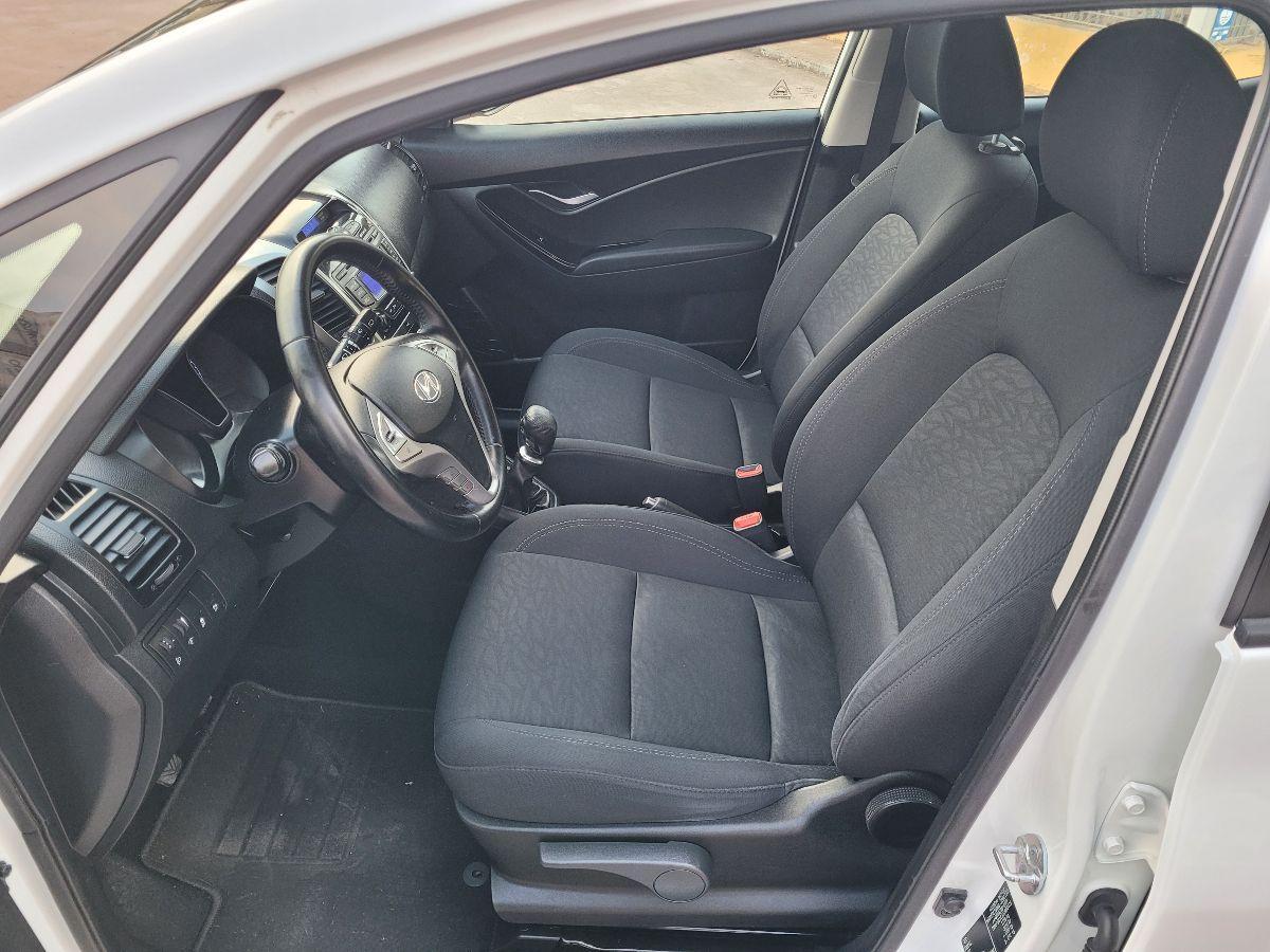 HYUNDAI - iX20 - 1.4 90 CV Econext Comfort