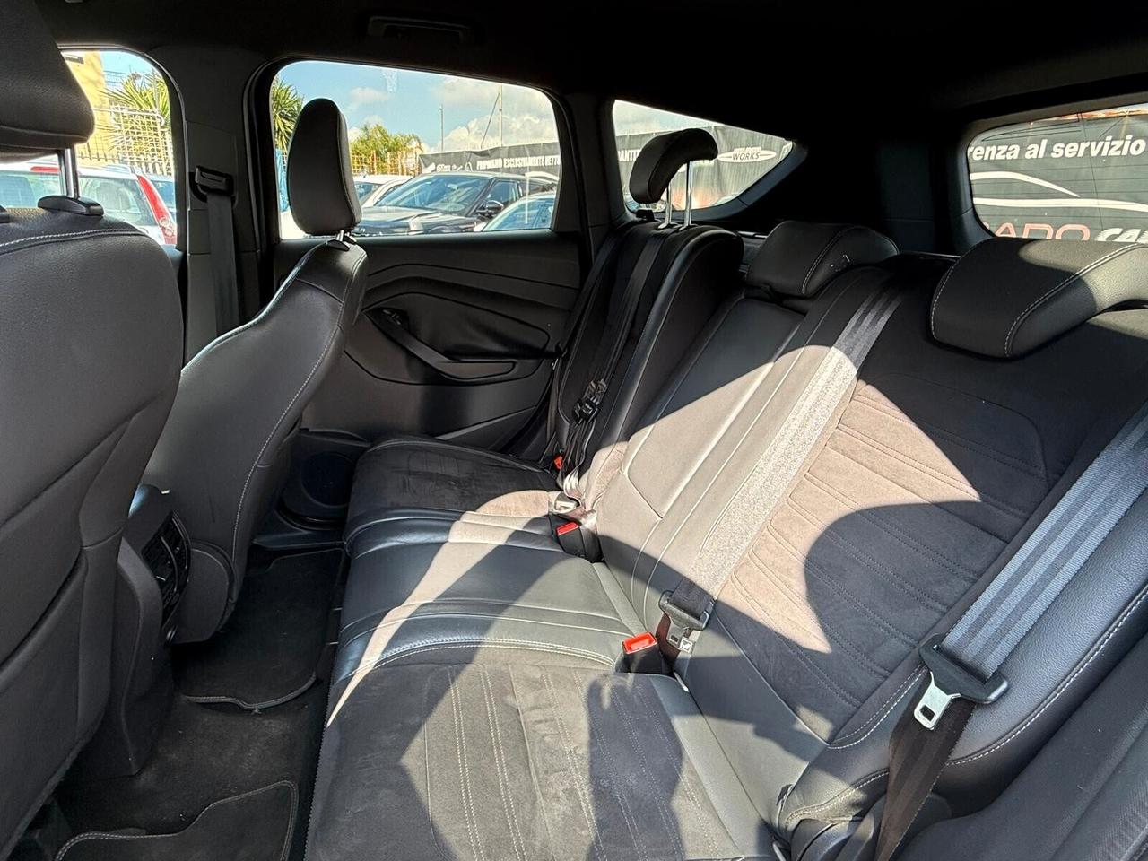 FORD KUGA 2.0 TDCI 150 CV S&S 2WD ST-LINE