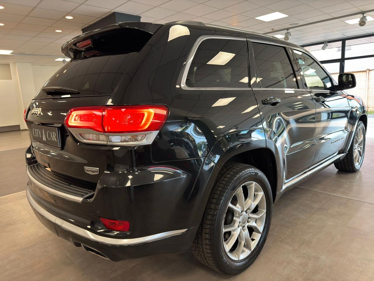 Jeep Grand Cherokee Grand Cherokee 3.0 V6 CRD 250 CV MJT II Summit Platinum Ed.