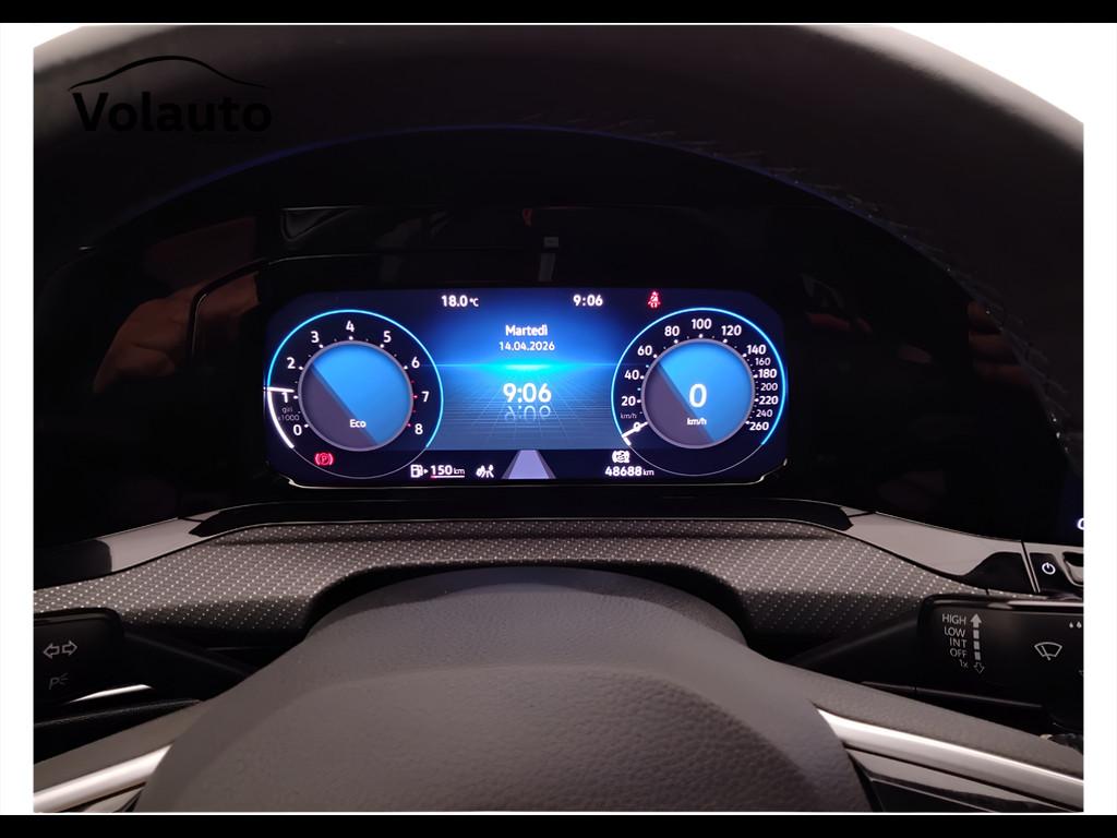 VOLKSWAGEN Golf VIII 2020 - Golf 1.5 tsi evo R-Line 130cv