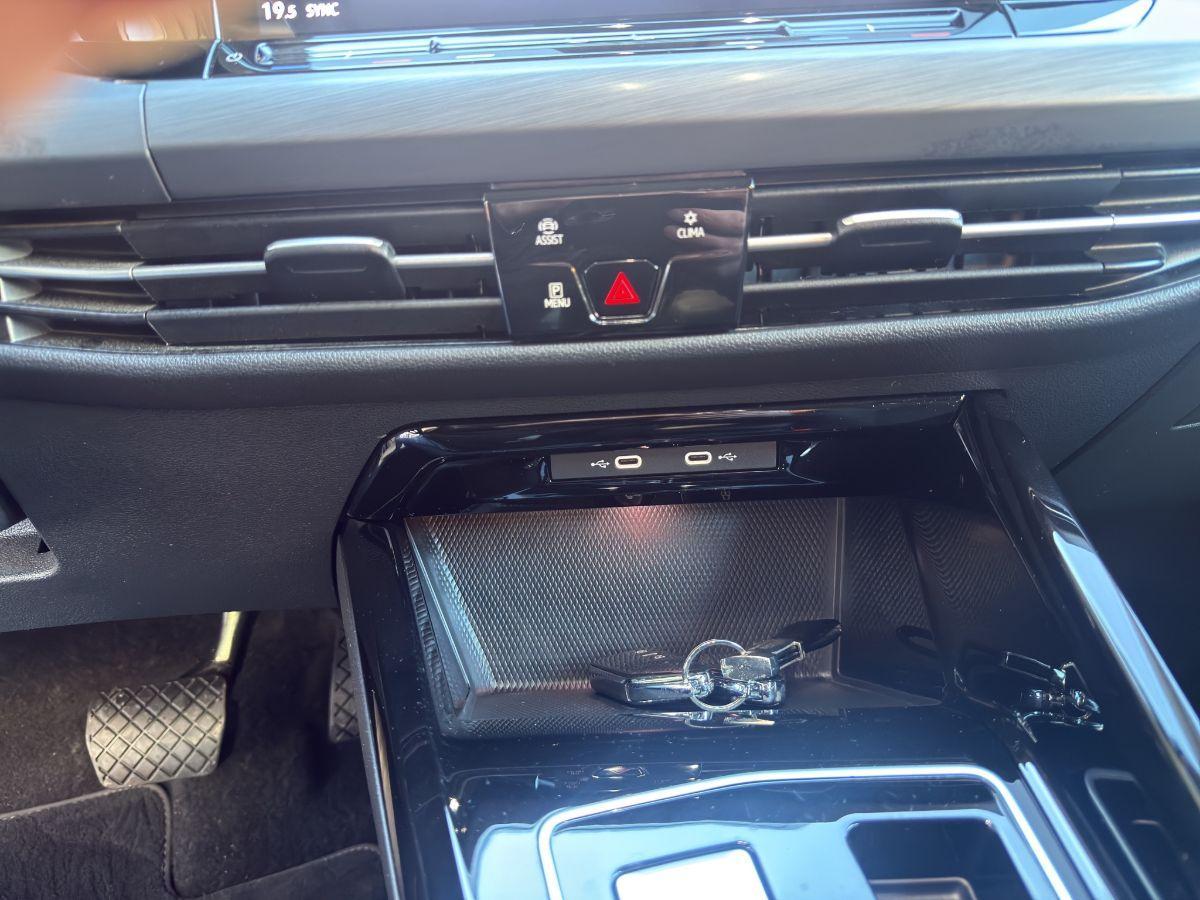 VOLKSWAGEN - Golf - VIII 2020 2.0 tdi Style 115cv dsg