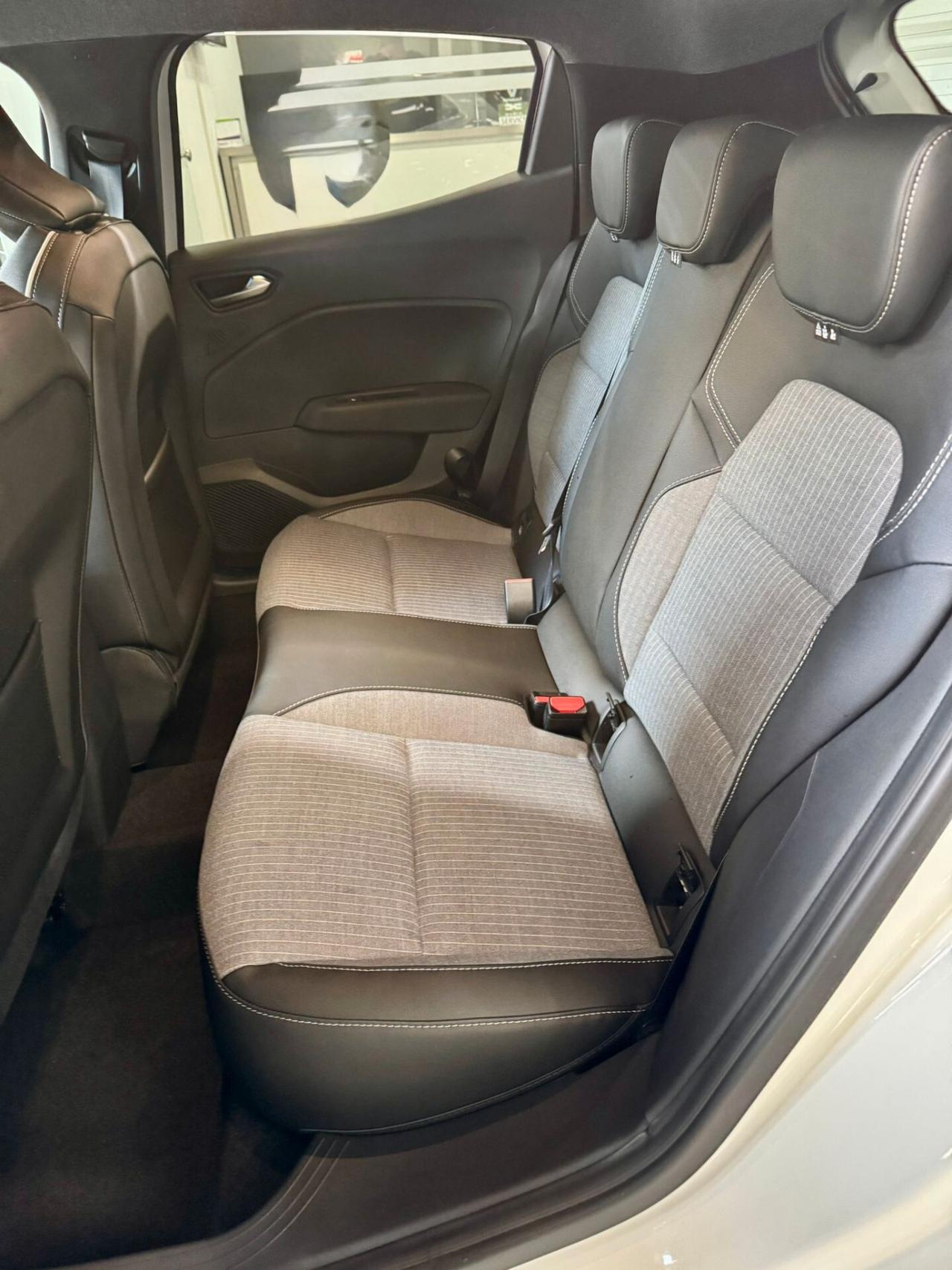 Renault Clio TCe 90 CV 5 porte Techno KM0