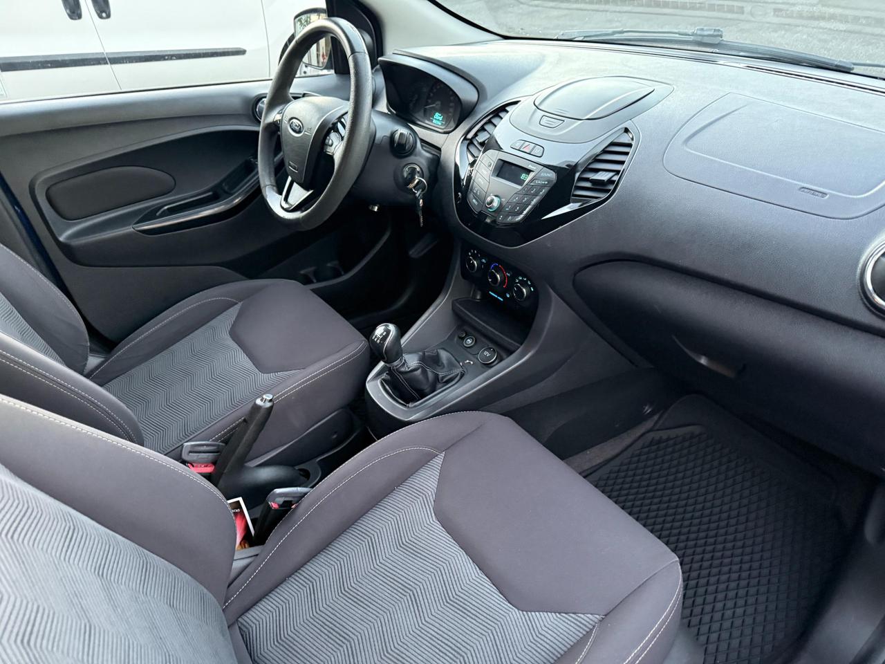 Ford Ka Plus Ka + 1.2 70cv