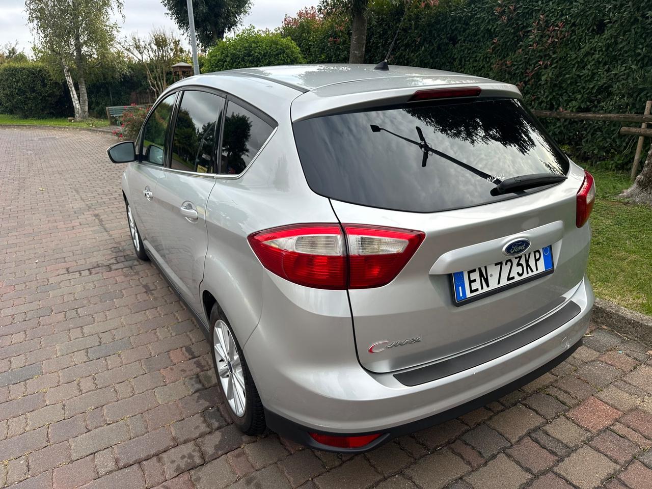 Ford C-Max 1.6 benz/GPL 2012 neopatentati