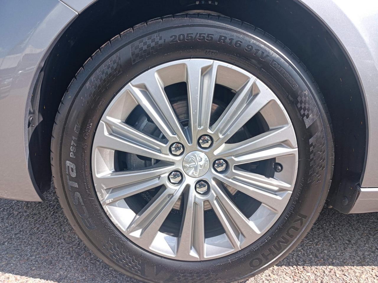 Peugeot 308 PureTech Turbo 130 S&S Allure