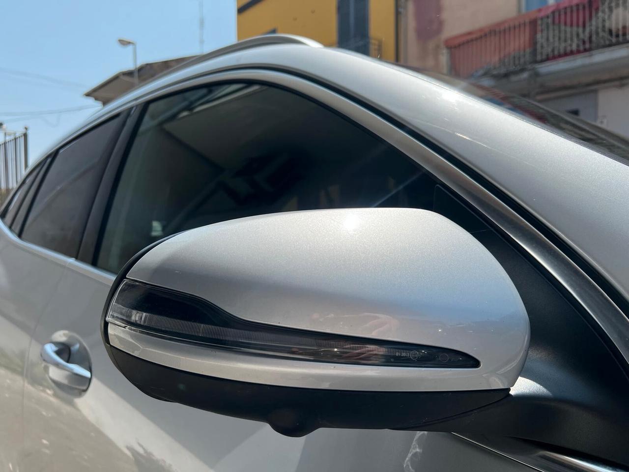 Mercedes-benz GLA 200 GLA 200 d Automatic Premium AMG Unico Proprietario