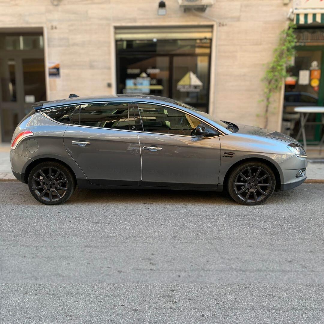 Lancia Delta 1.6 MJT DPF Platino