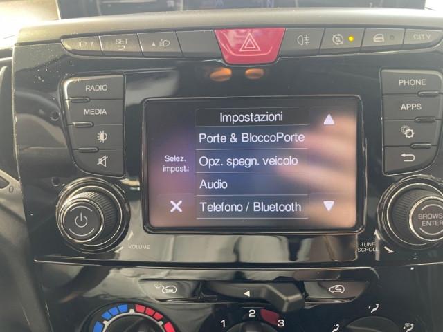 Lancia Ypsilon Ypsilon 0.9 85cv benzina Automatico Bluetooth