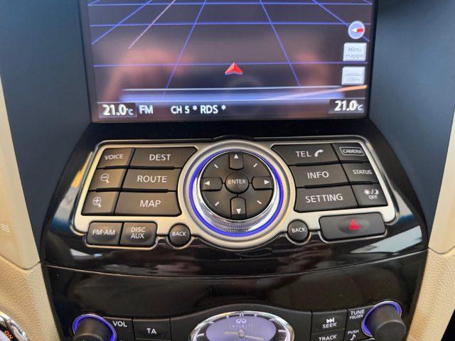 INFINITI QX70 3.0 diesel V6 AT GT Premium //TETTO//360/PELLE//21