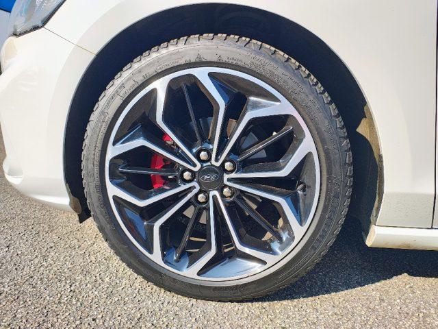FORD Focus 1.0 EcoBoost Hybrid 155 CV 5p. ST-Line X