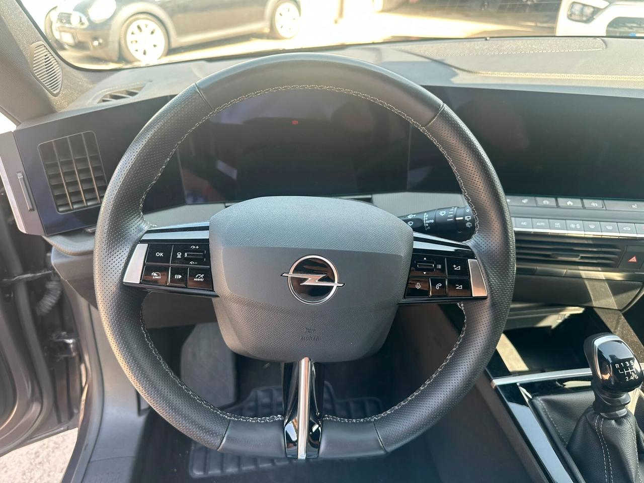 Opel Astra 1.2 Turbo 130 CV GS