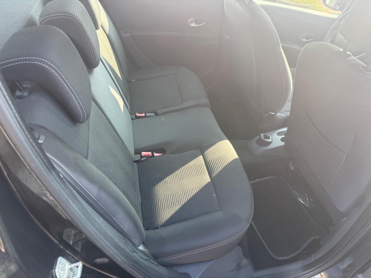 Renault Clio 1.2 16V 5 porte Luxe