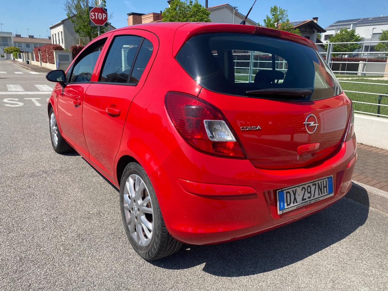 Opel Corsa 1.2 80CV 5 porte GPL-TECH Enjoy