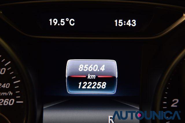 MERCEDES-BENZ A 180 D AUTOMATICA SPORT NAVI