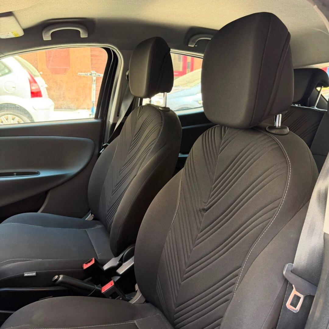 Lancia Ypsilon 1.0 Hybrid - 51KW