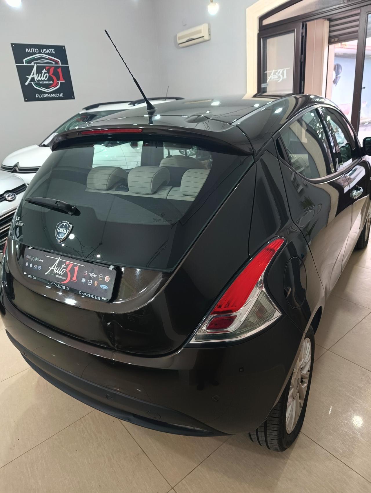Lancia Ypsilon 1.2 69 CV 5 porte Gold