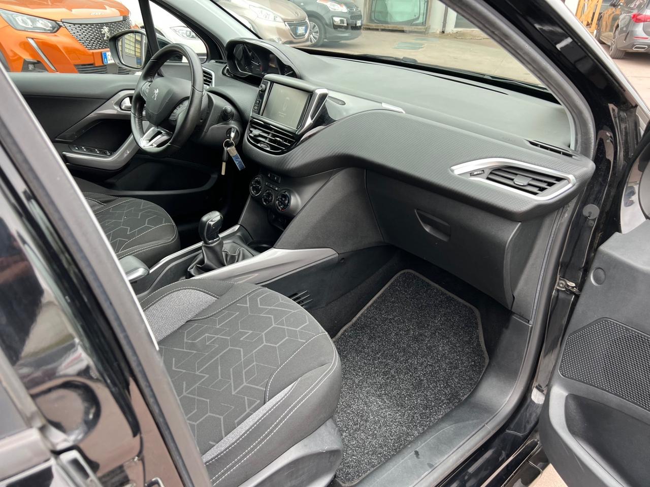 Peugeot 2008 BlueHDi 100 Allure