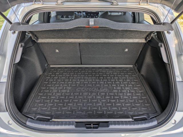 TOYOTA Corolla 1.8 Hybrid Black Edition