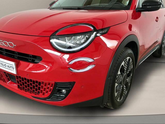 FIAT 600 Hybrid 110 CV DCT MHEV La Prima