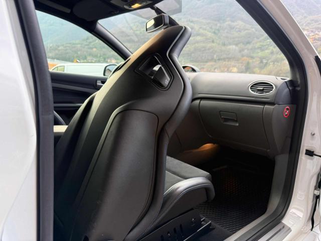 FORD Focus 2.5T (305CV) 3p. RS